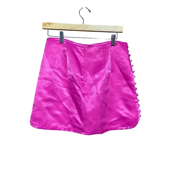 NWOT ZARA WOMAN BUTTONED SATIN EFFECT MINI SKIRT PINK FUCHSIA Size Medium - Picture 5 of 6